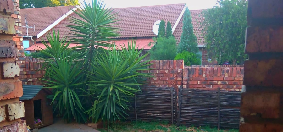 3 Bedroom Property for Sale in Uitsig Free State